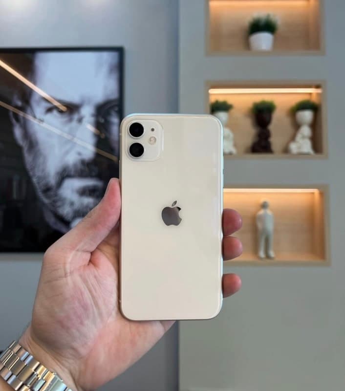 iPhone 11 64Gb em 10x sem juros